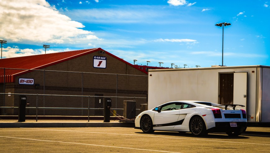 Driving throuh the paddocks, I saw this Lambo Gallardo Superleggera parked next to an empty trailer.