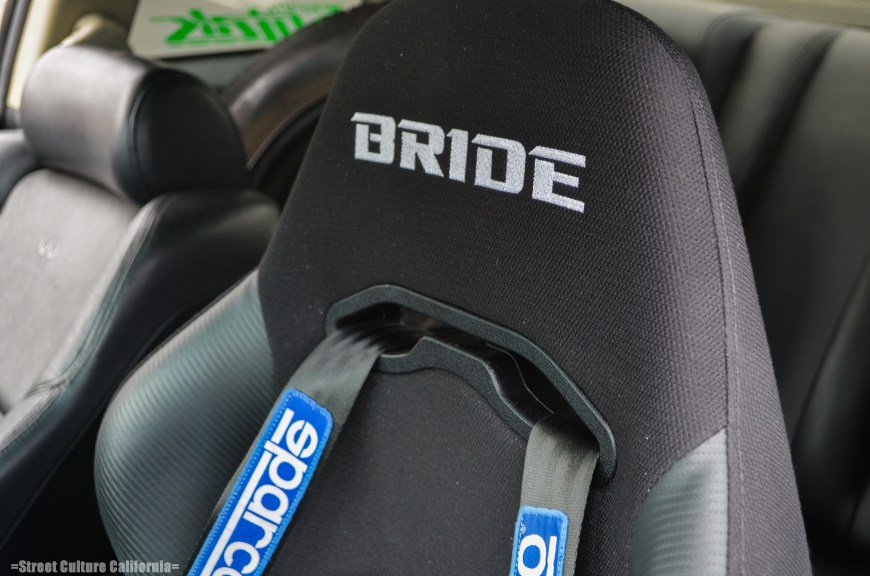 oh look! a Bride seat, fancy, fancy. Although I'm not sure why where is a tire in the back seat..